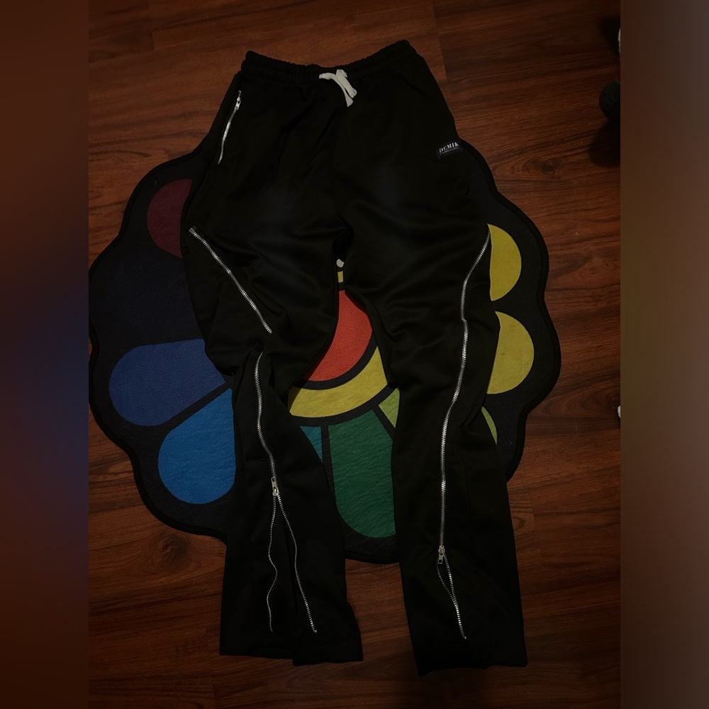 Stacked flare sweatpants feel great quality